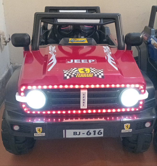 Jeep Medium Size, age 2 to 5 years, Rechargeable battery operated kids jeep, music mp3 LED lights, double motors big battery. Color red and blue.