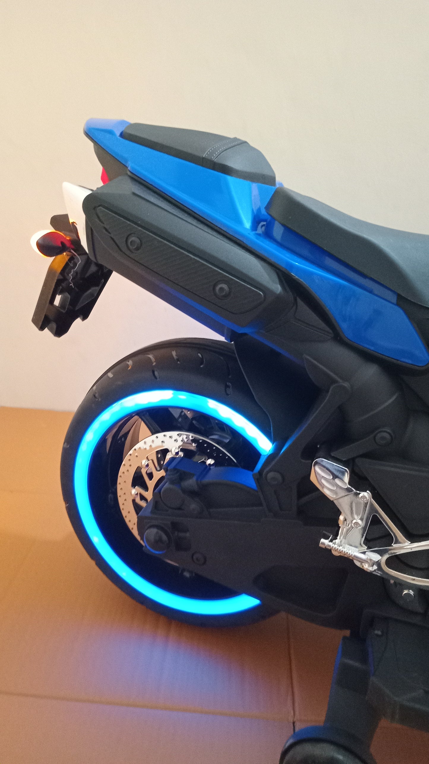 Heavy bike for kids, For age 4 to 8 years, Rechargeable battery operated kids bike, music mp3 LED lights, motors big battery. Color Blue.