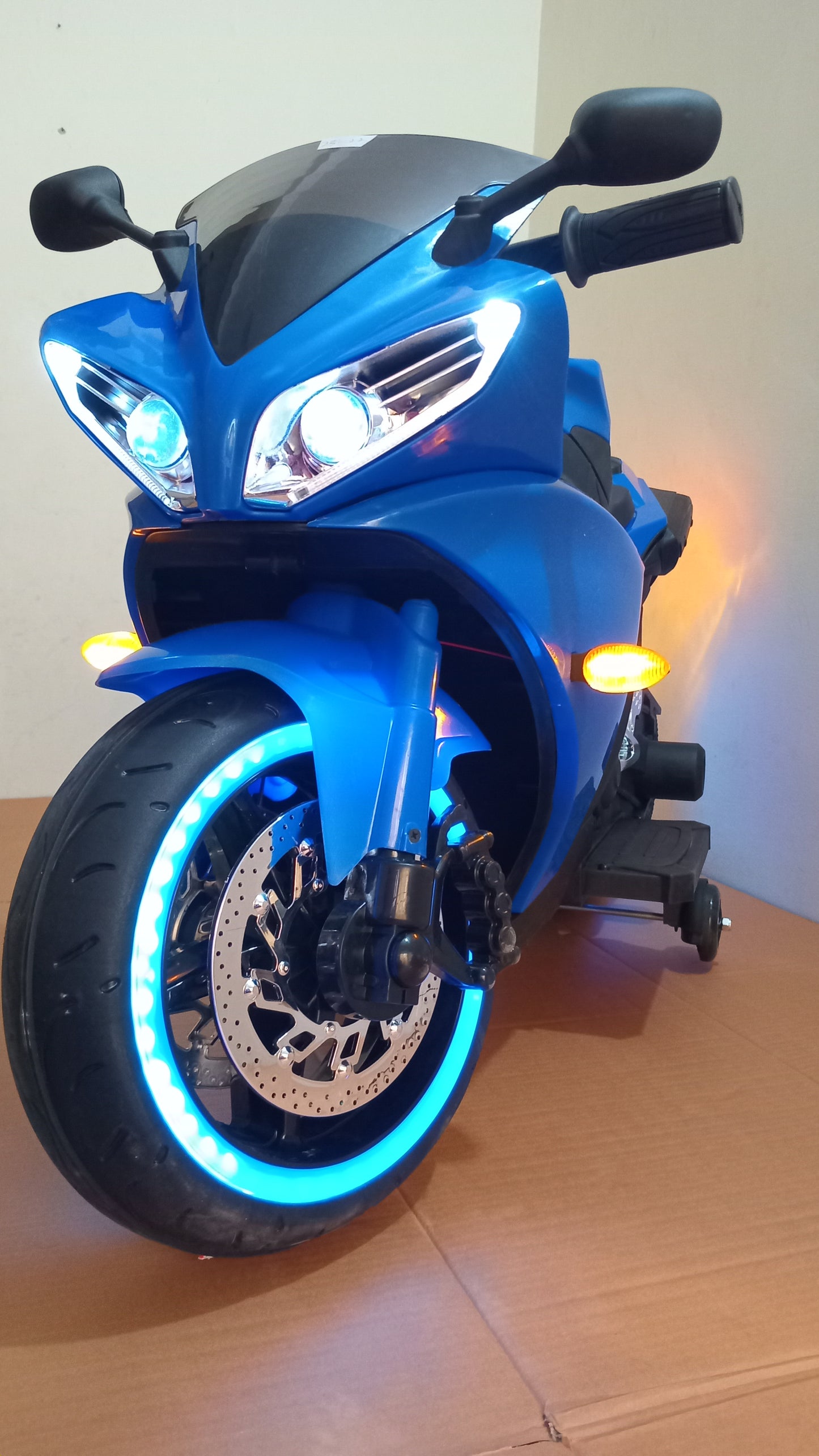 Heavy bike for kids, For age 4 to 8 years, Rechargeable battery operated kids bike, music mp3 LED lights, motors big battery. Color Blue.